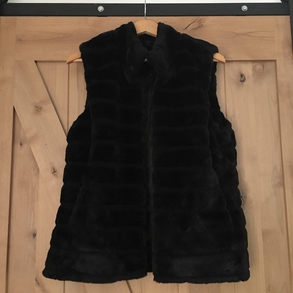 Talbots Faux Fur Open Front Vest Brown - Picture 2 of 7